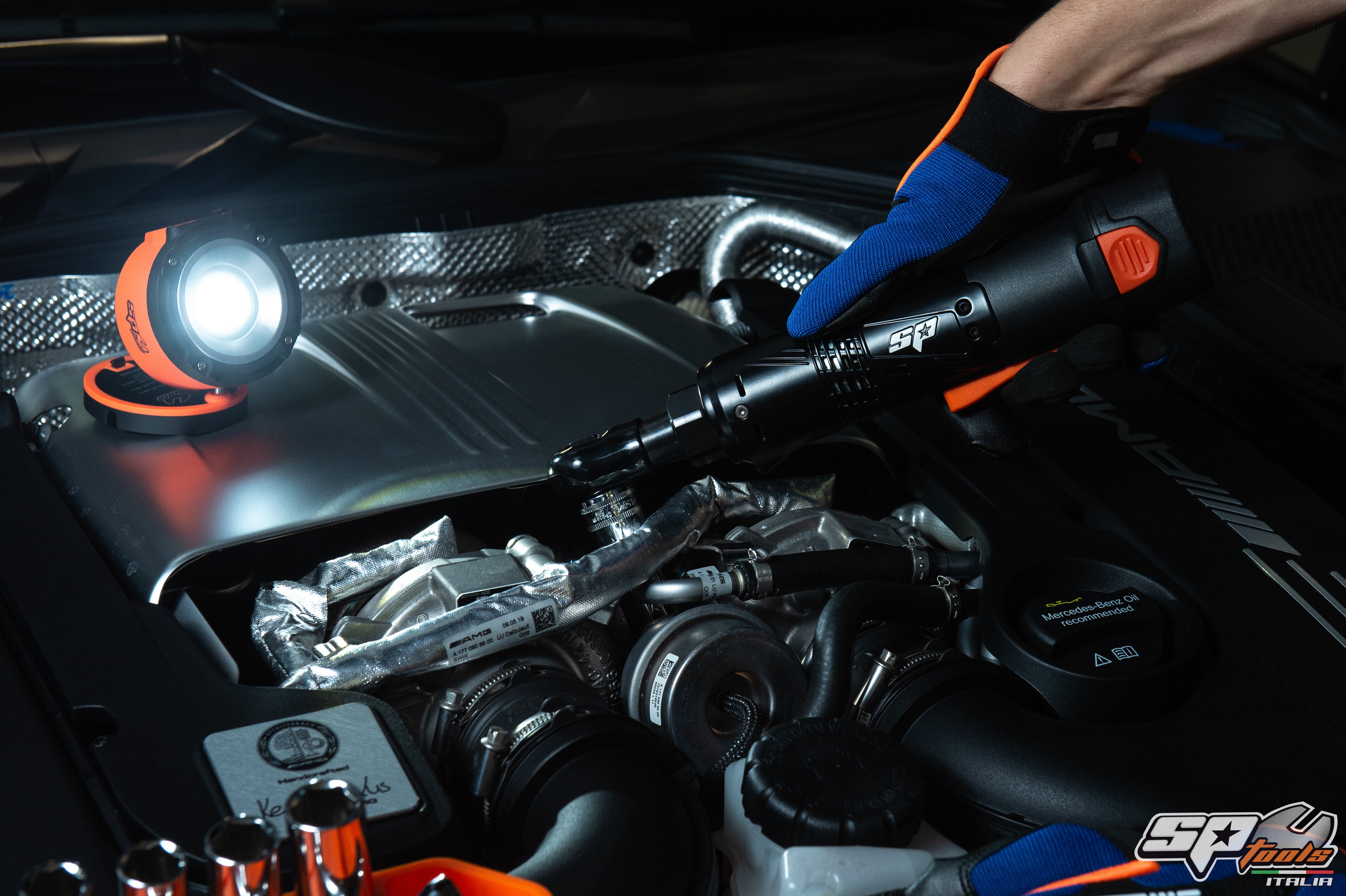 Lampe spot LED COB baladeuse rechargeable | SP Tools | SP81448