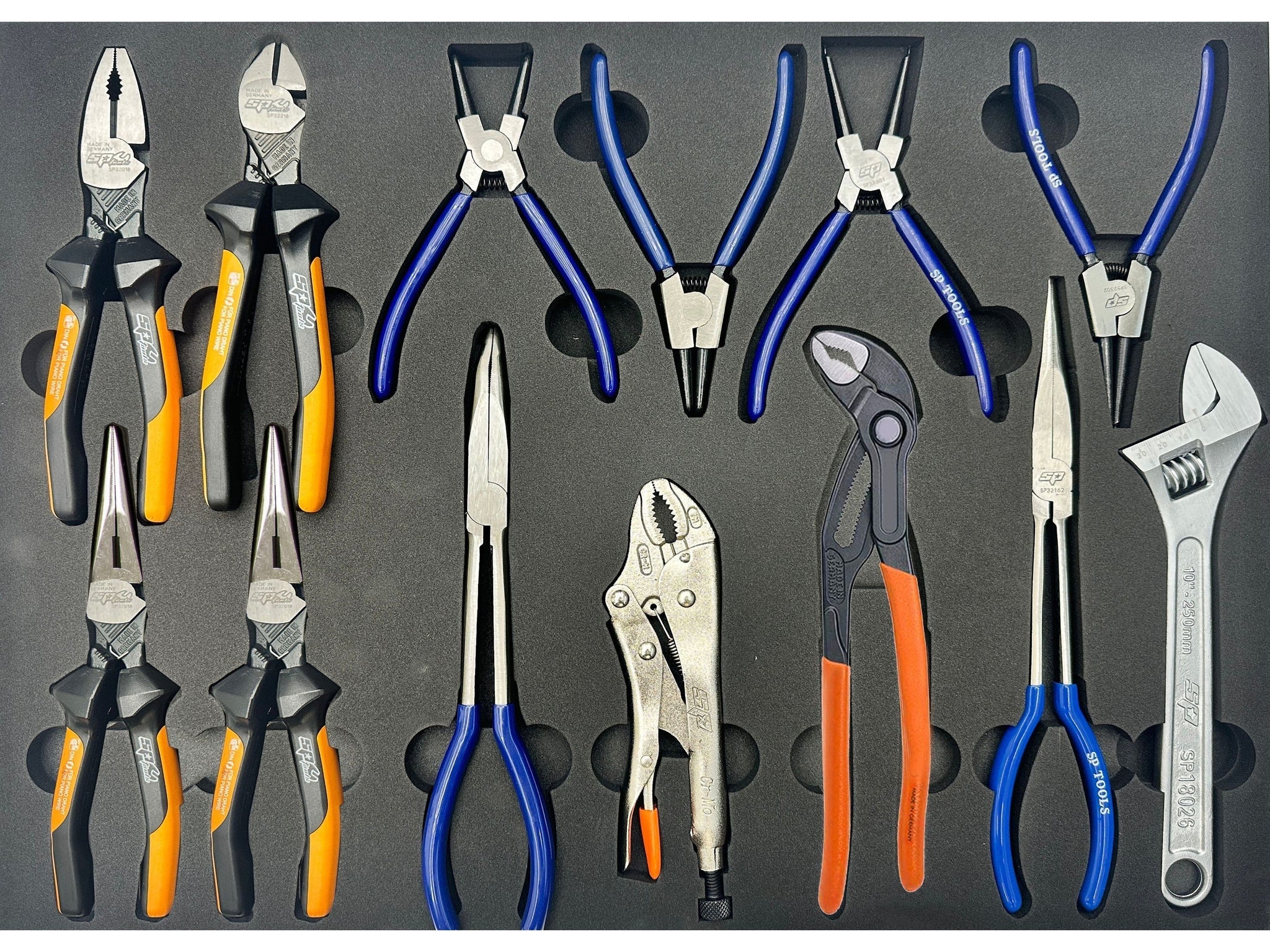 Servante XL 14 tiroirs dont 8 équipés de 425 outils CUSTOM SERIES Noire | SP Tools