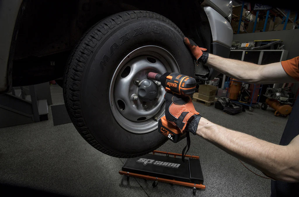 Clé à chocs 1/2'' 16V 5.0 Ah - Brushless, 970 Nm, 2200 Rpm | SP Tools