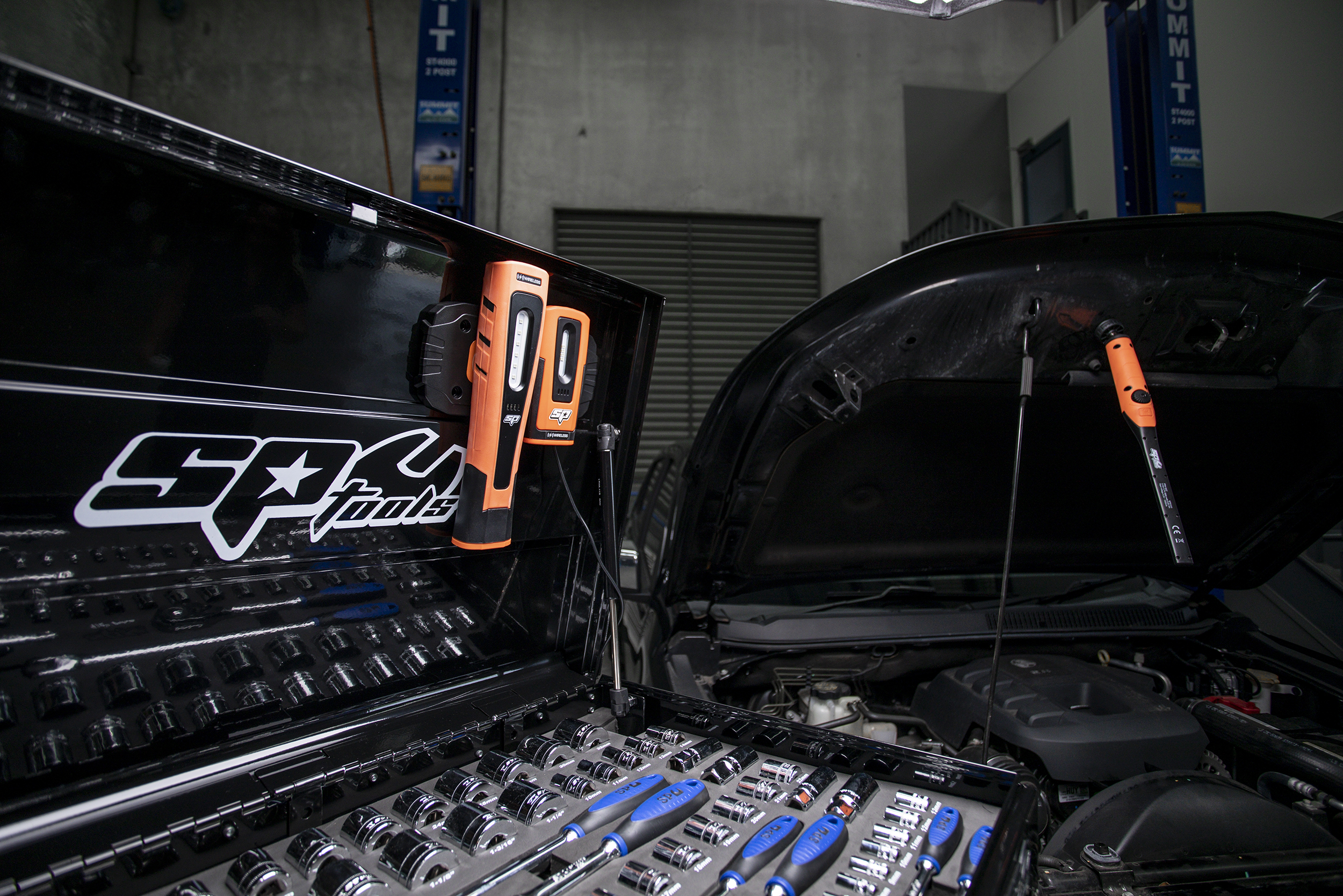 Pack 2 Baladeuses / Lampes de travail LED sur batterie rechargeables USB-C sans fil | SP Tools | SP81499