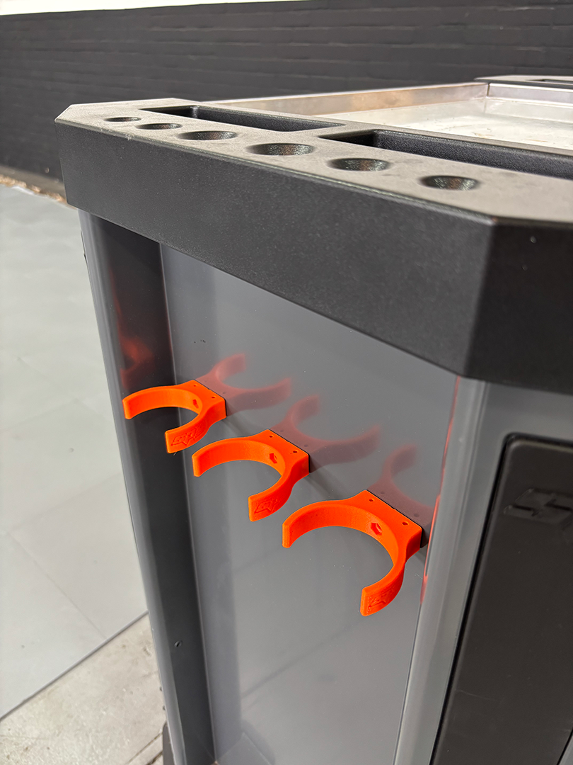 Supports magnétiques pour bombes aérosols - 3 pièces | SP Tools | SPMH10