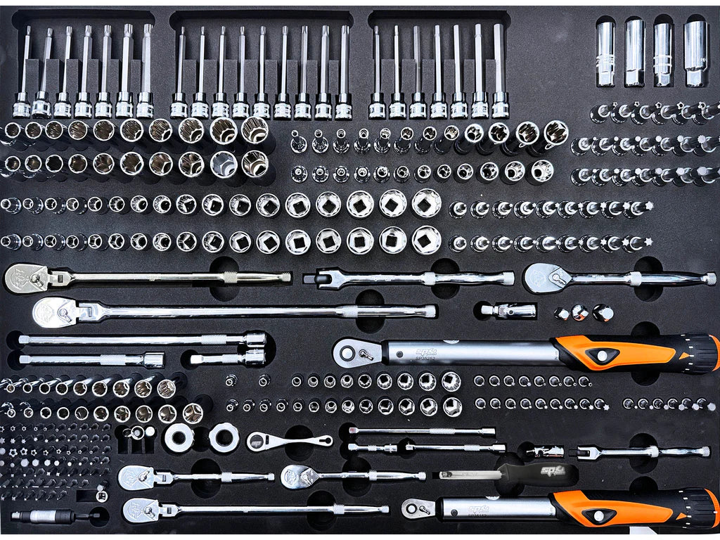 Servante 8 tiroirs dont 6 équipés de 640 outils USA SUMO Noire | SP Tools