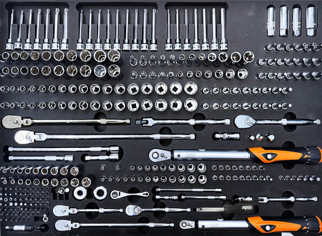 Servante 13 tiroirs dont 7 équipés de 618 outils USA SUMO Noire | SP Tools