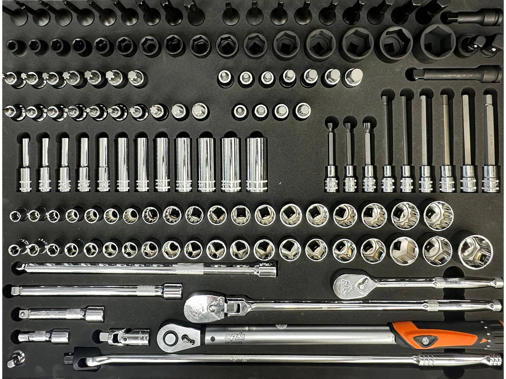 Servante 8 tiroirs dont 6 équipés de 640 outils USA SUMO Noire | SP Tools