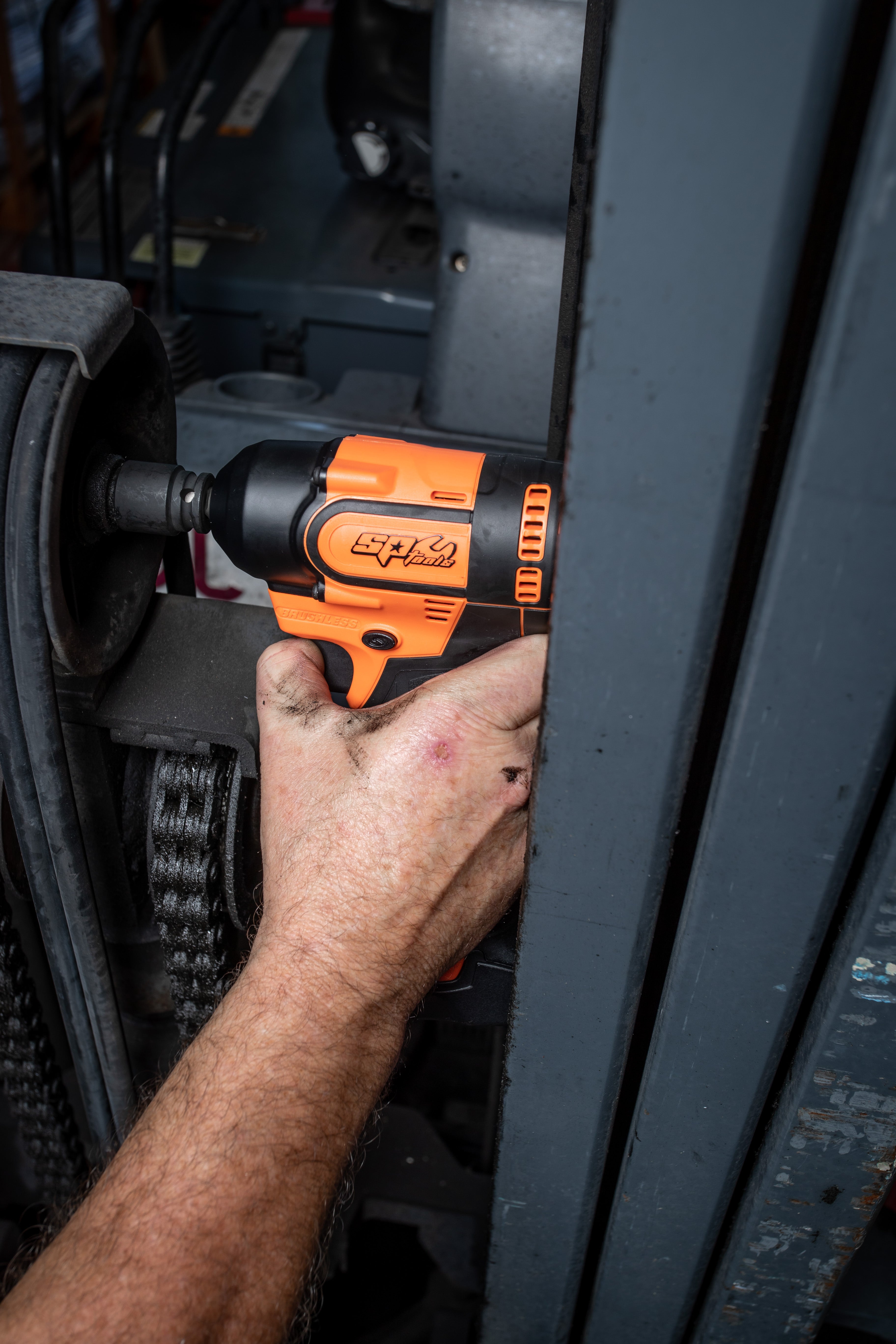 Pack clé à chocs 3/8'' 12V 2.5 Ah - 105 Nm, 2200 Rpm | SP Tools | SP83114EU