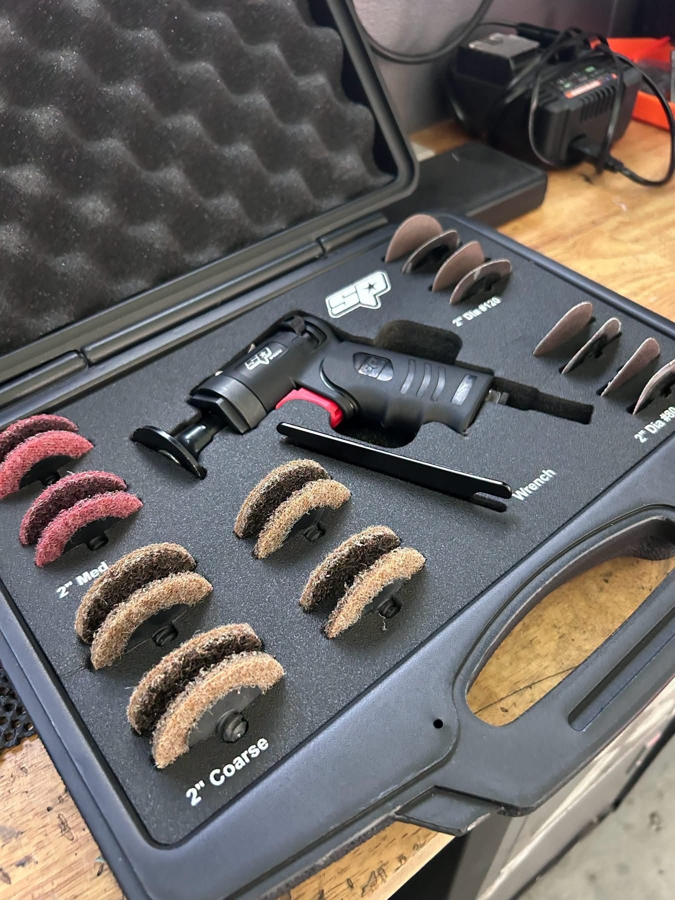 Coffret meuleuse pneumatique | SP Tools | SP-2331H