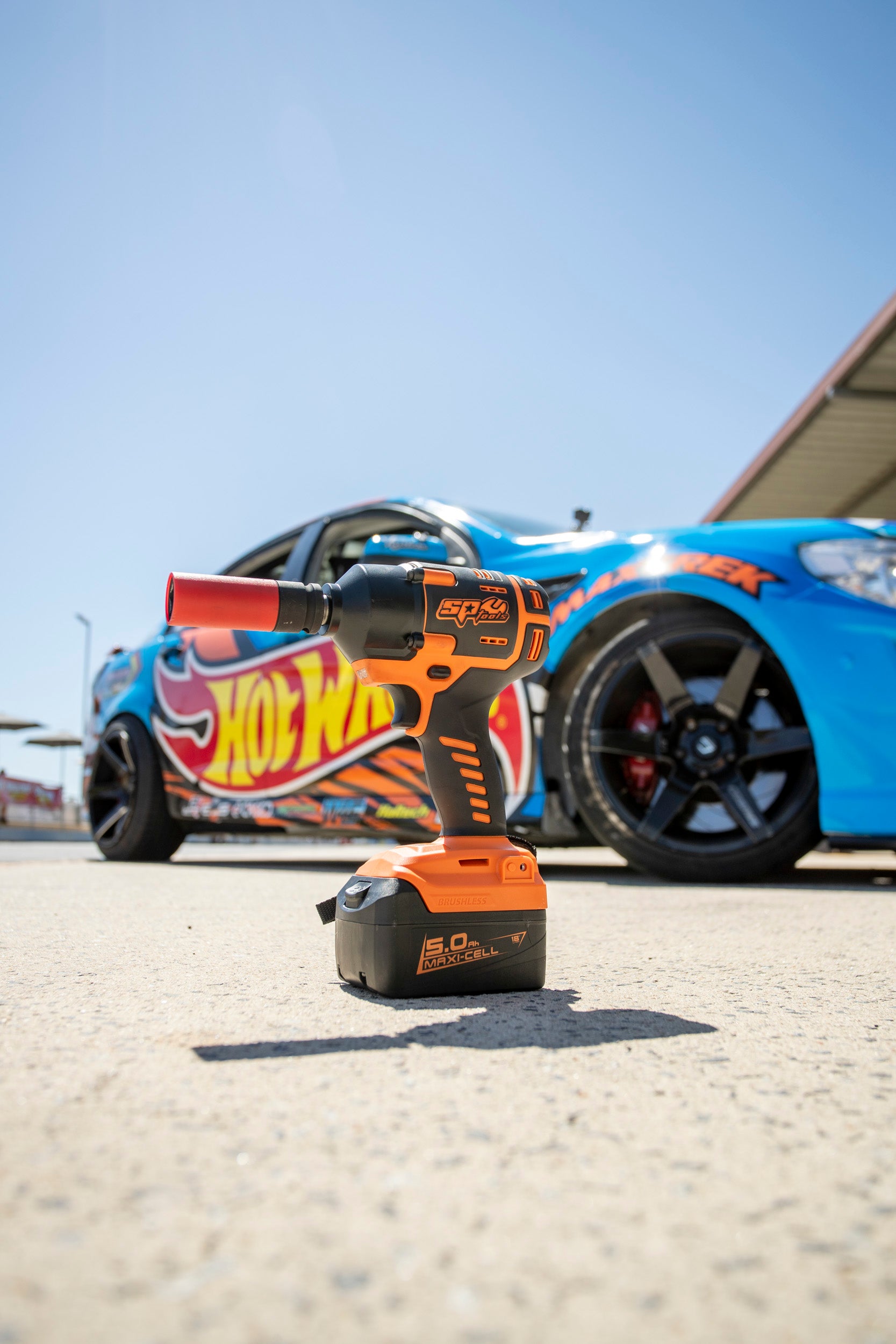 Clé à chocs 1/2'' 18V - Brushless, 970 Nm, 2200 tr/min - 1 batterie et 1 chargeur inclus | SP Tools