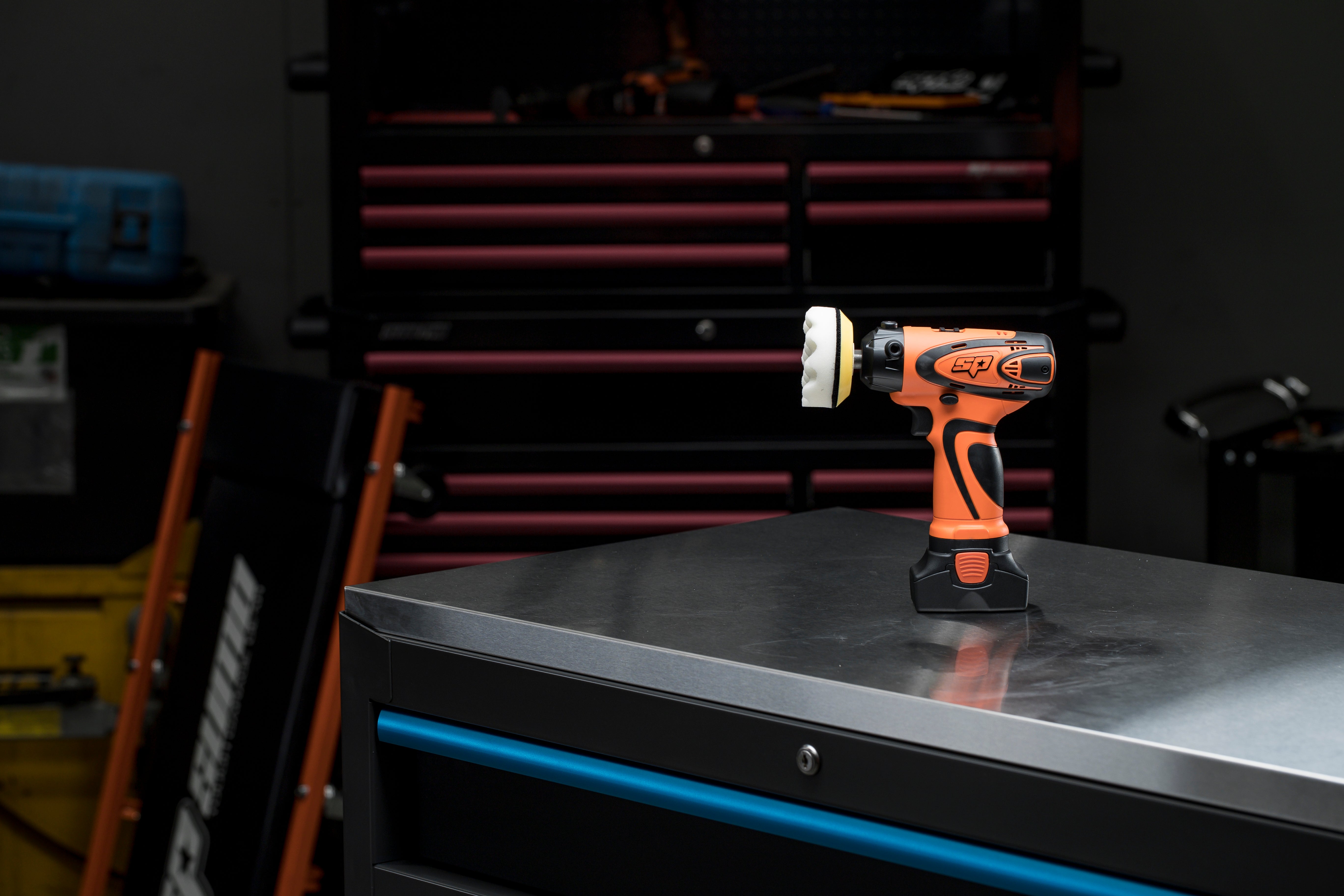 Mini ponceuse polisseuse 16V - 1 batterie et 1 chargeur inclus | SP Tools