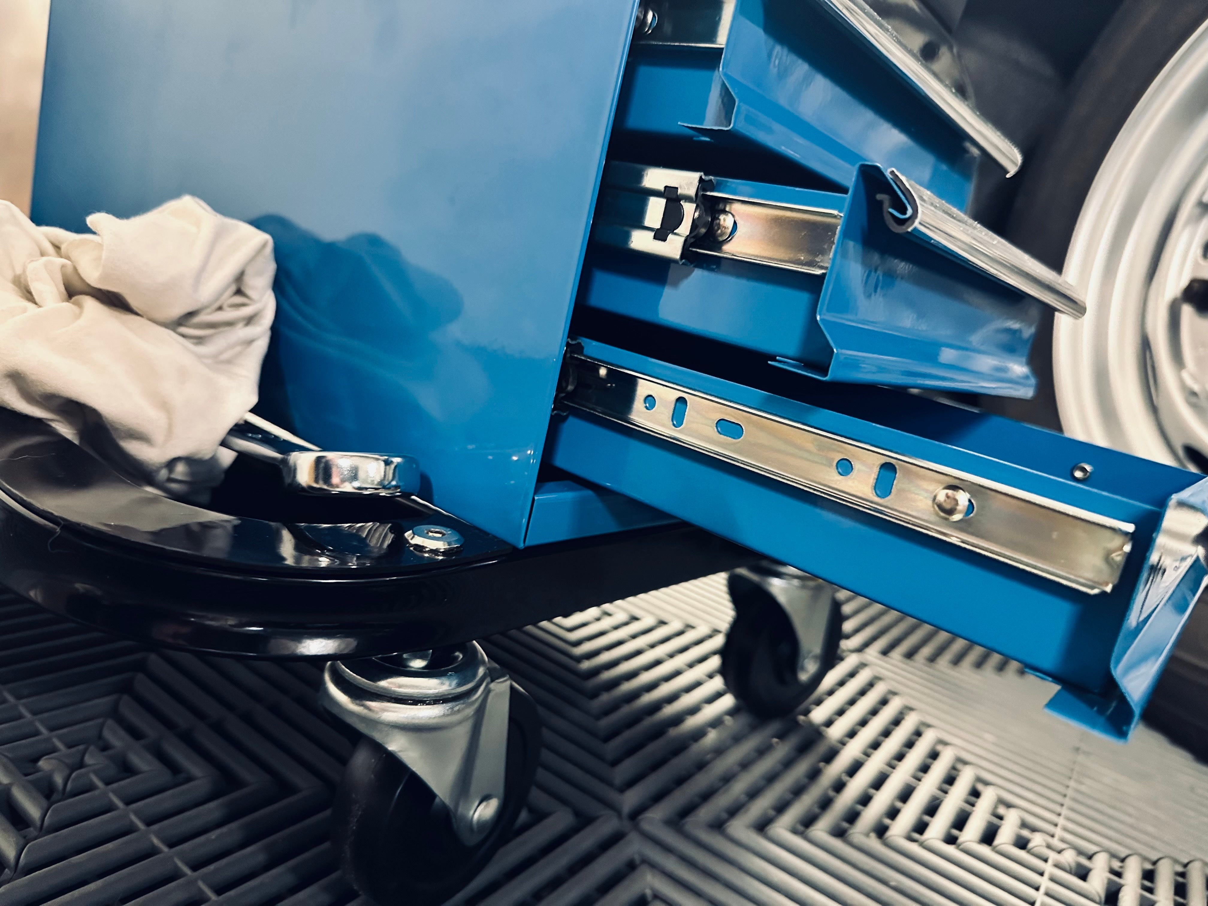 Tabouret à roulette professionnel avec rangement - Gamme Workshop USA | SP Tools