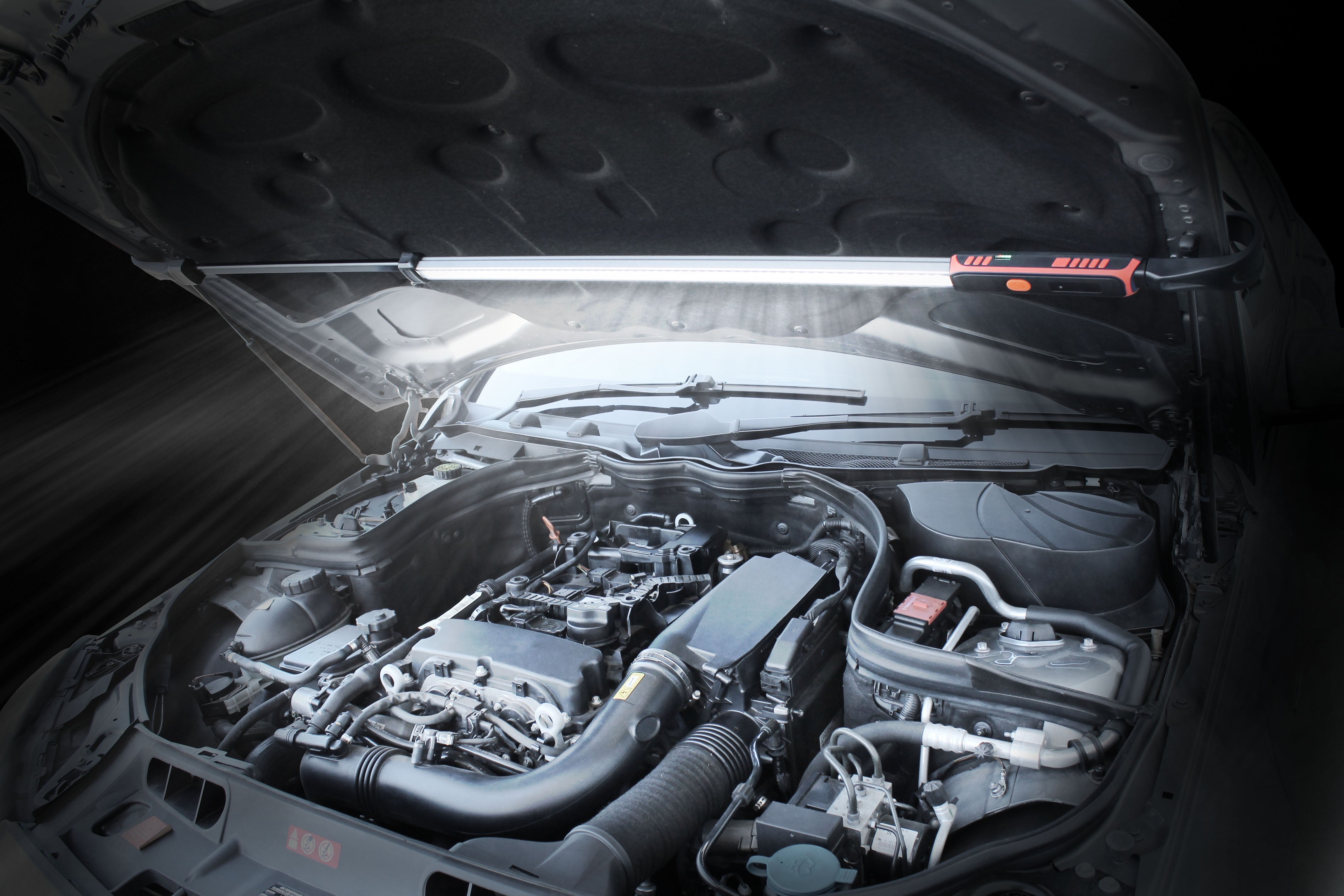 Rampe lumineuse réglable LED SMD rechargeable | SP Tools