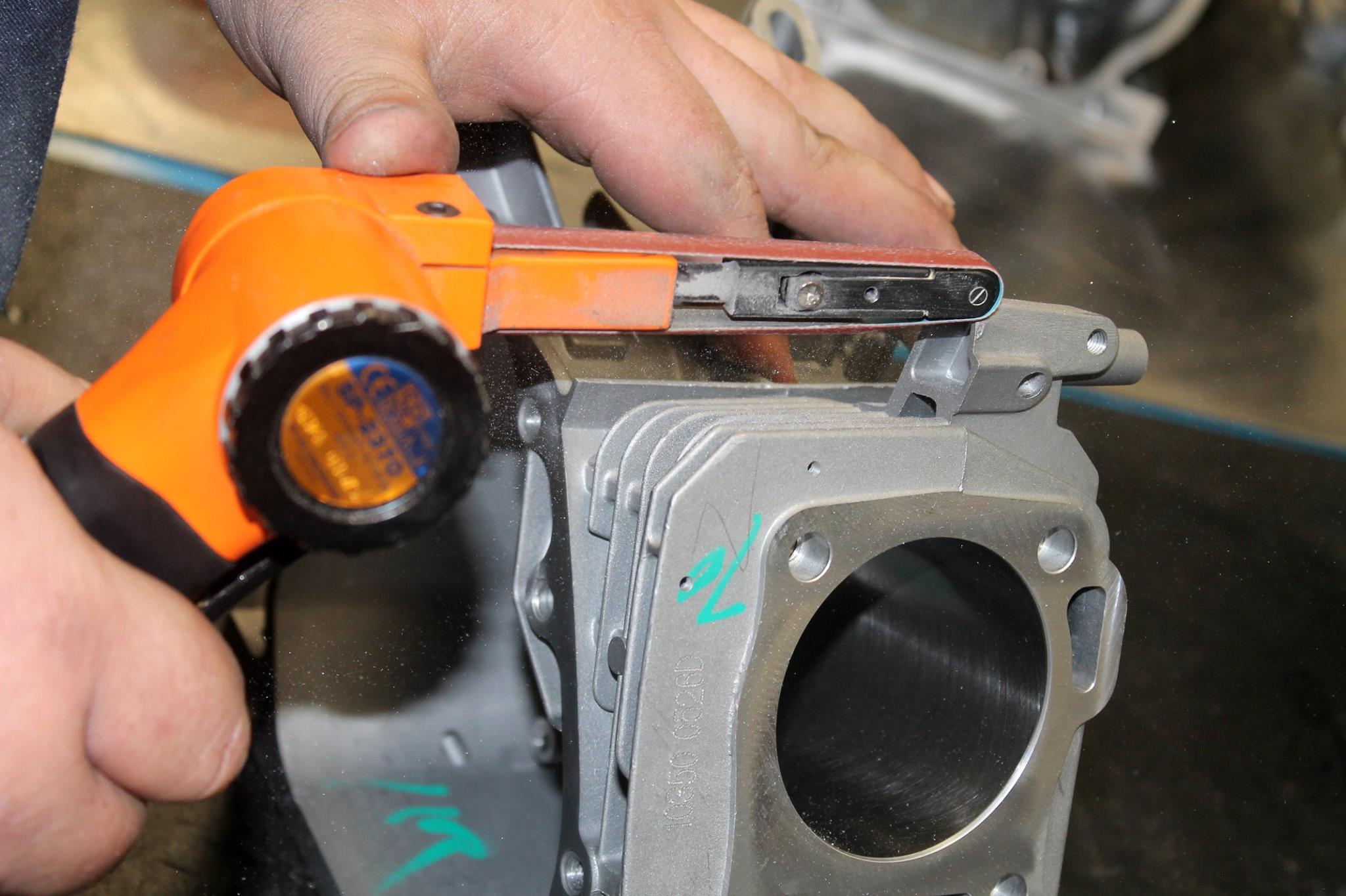 Ponceuse à bande pneumatique | SP Tools | SP-2370