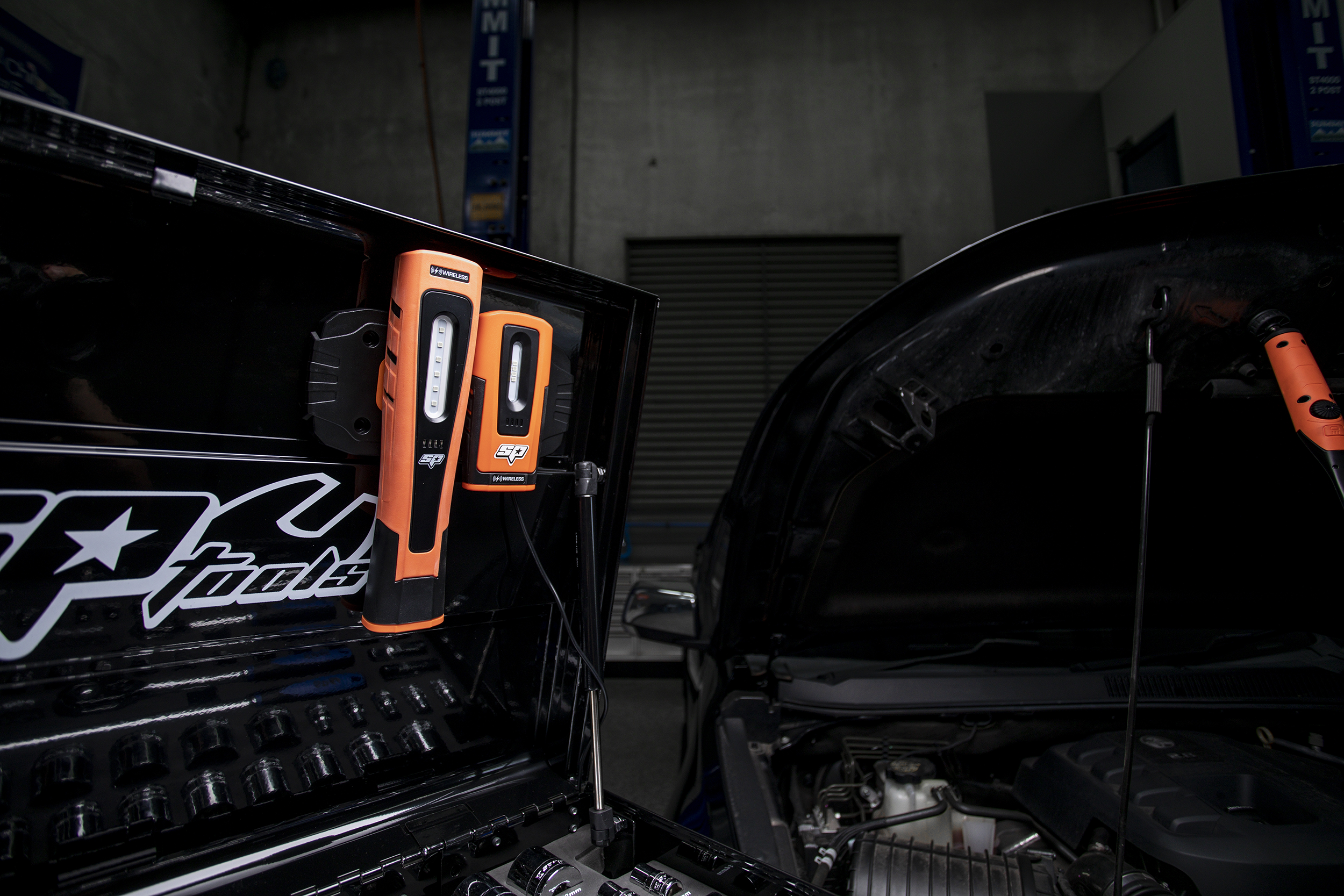 Pack 2 Baladeuses / Lampes de travail LED sur batterie rechargeables USB-C sans fil | SP Tools | SP81499