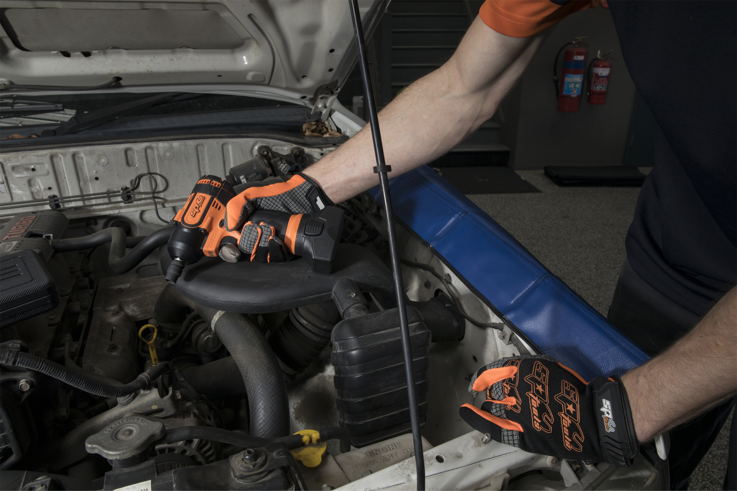 Clé à chocs 3/8'' 16V - Brushless, 392 Nm, 2300 tr/min - Machine seule | SP Tools | SP81120BU