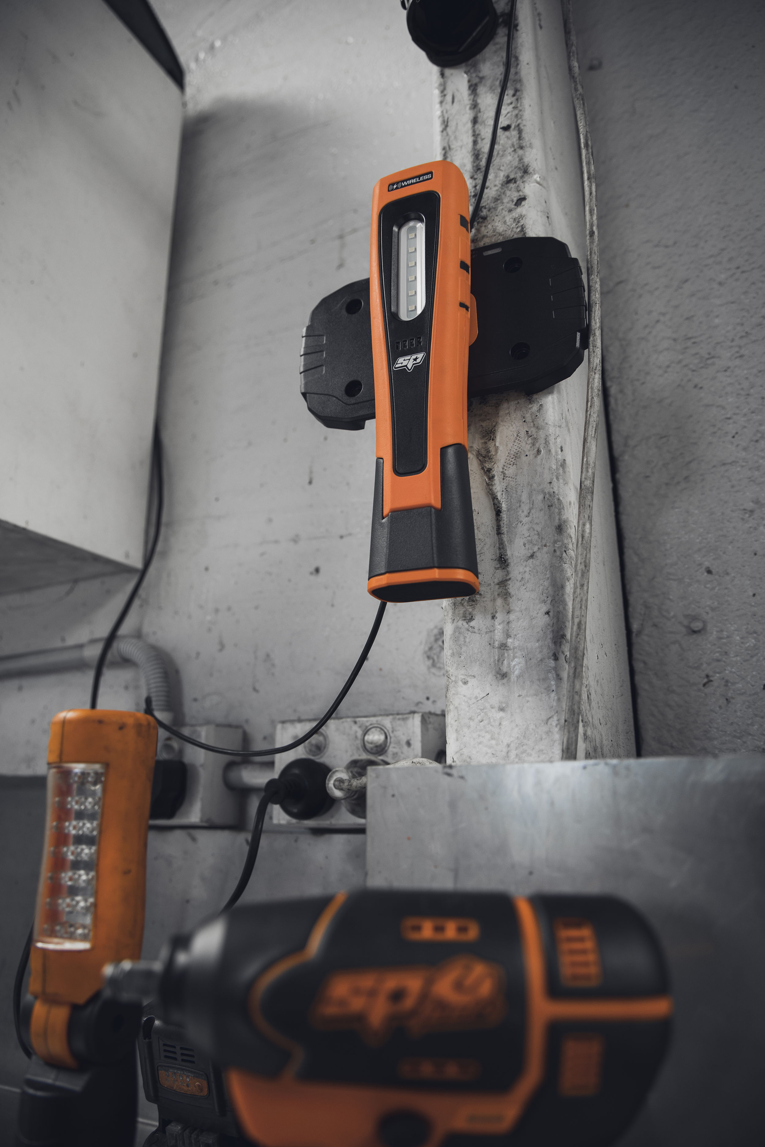 Pack 2 Baladeuses / Lampes de travail LED sur batterie rechargeables USB-C sans fil | SP Tools | SP81499