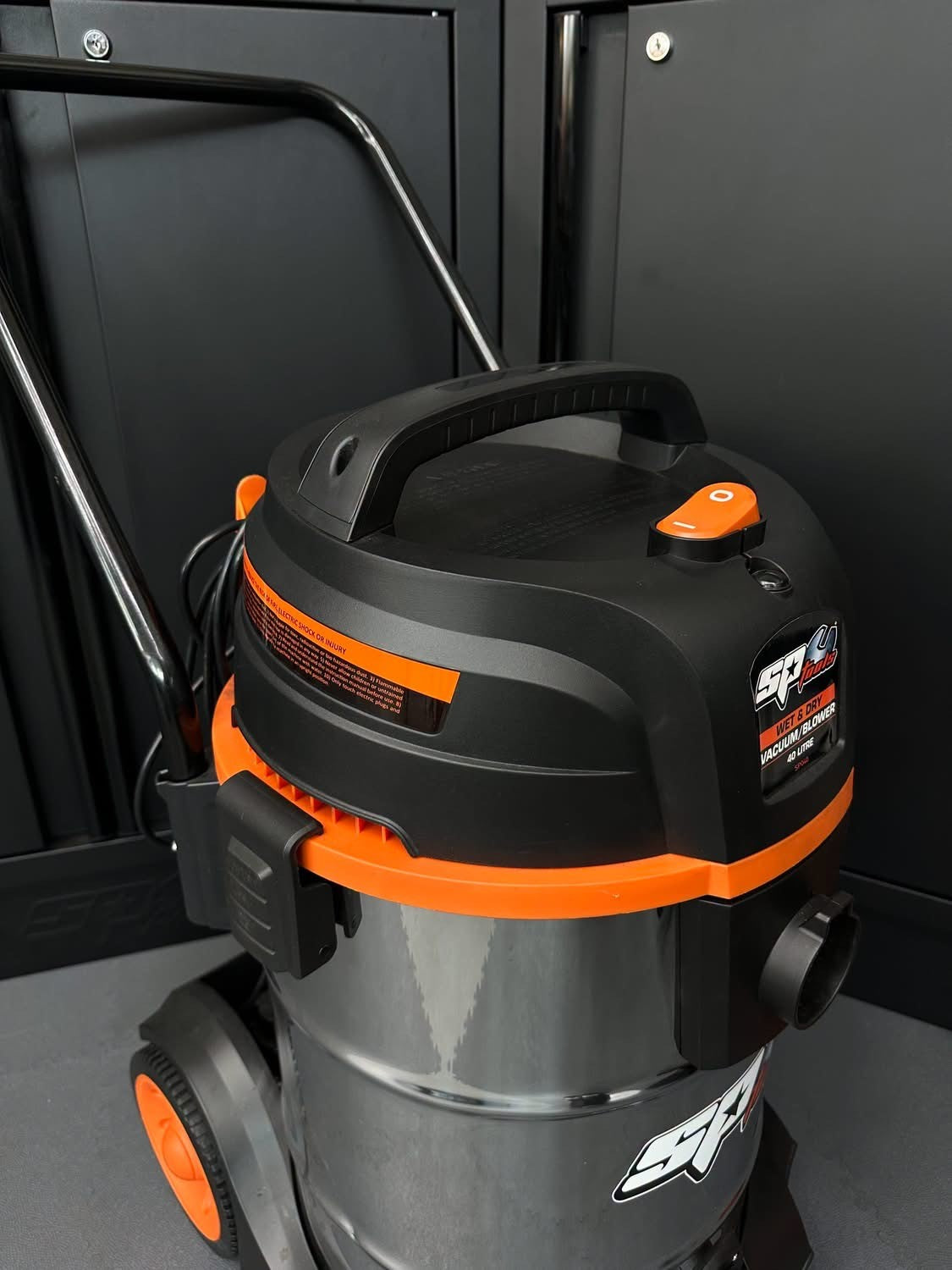 Aspirateur professionnel 40L eau et poussière 1400w SP Tools | SP Tools | SP040*